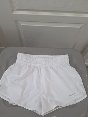 Nike | Women’s White Dri-Fit Athletic Running Shorts Elastic Waist Lightweight
